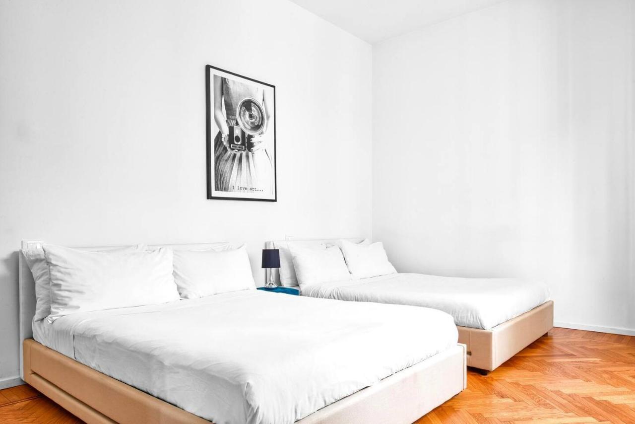 3 Bedrooms Apartment Milan Exterior photo